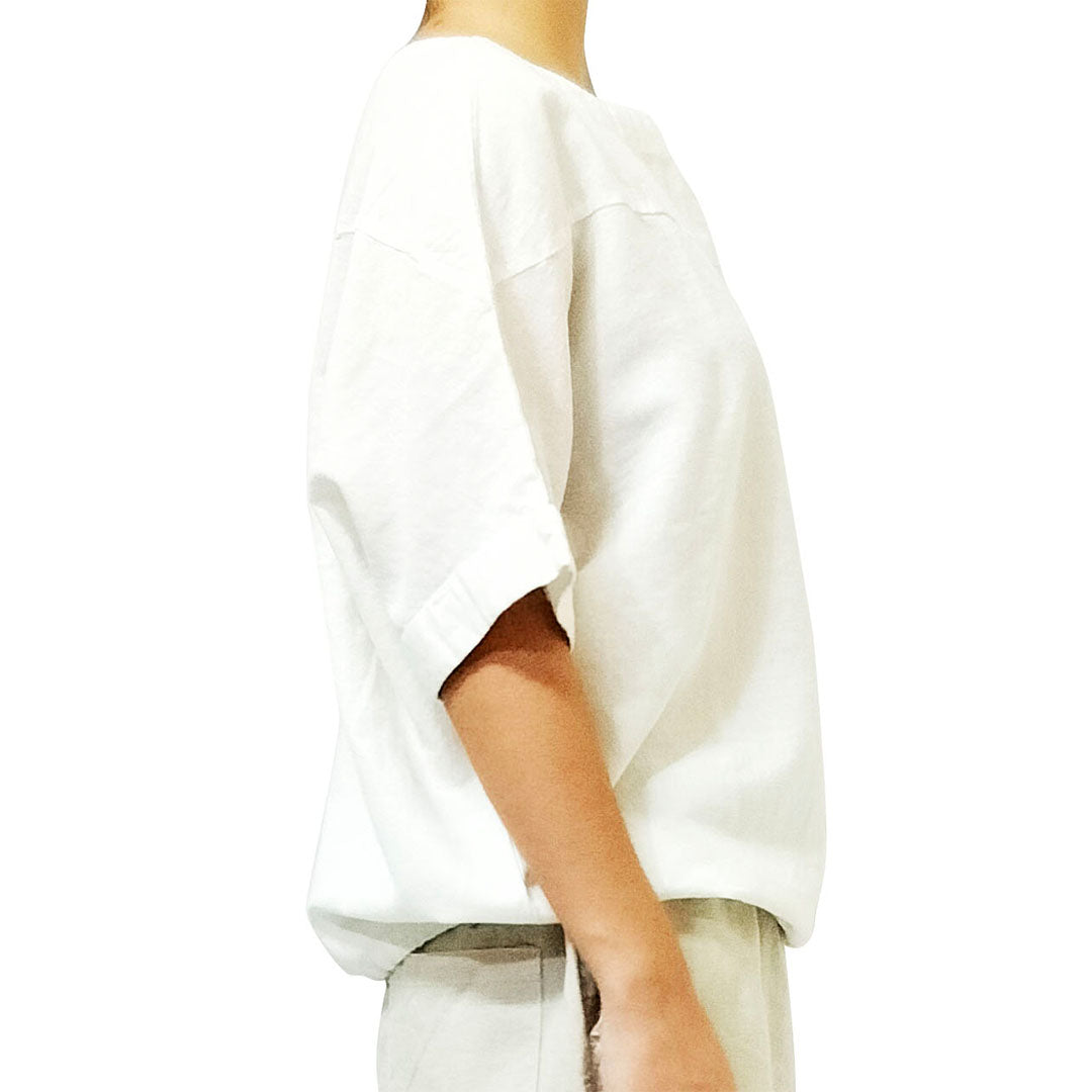 New Women's Cotton Linen Clothing: Vintage Loose-Fit Lightweight Sand-Washed Round Neck Patchwork Short-Sleeve Top in Cotton Linen.