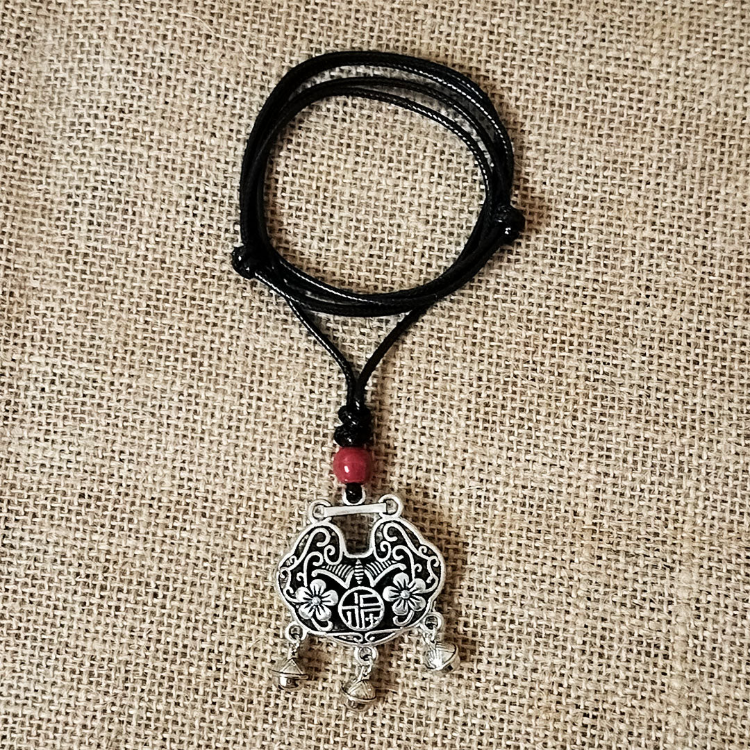 Vintage Tibetan Silver Prosperous Blooms Safe Lock Necklace