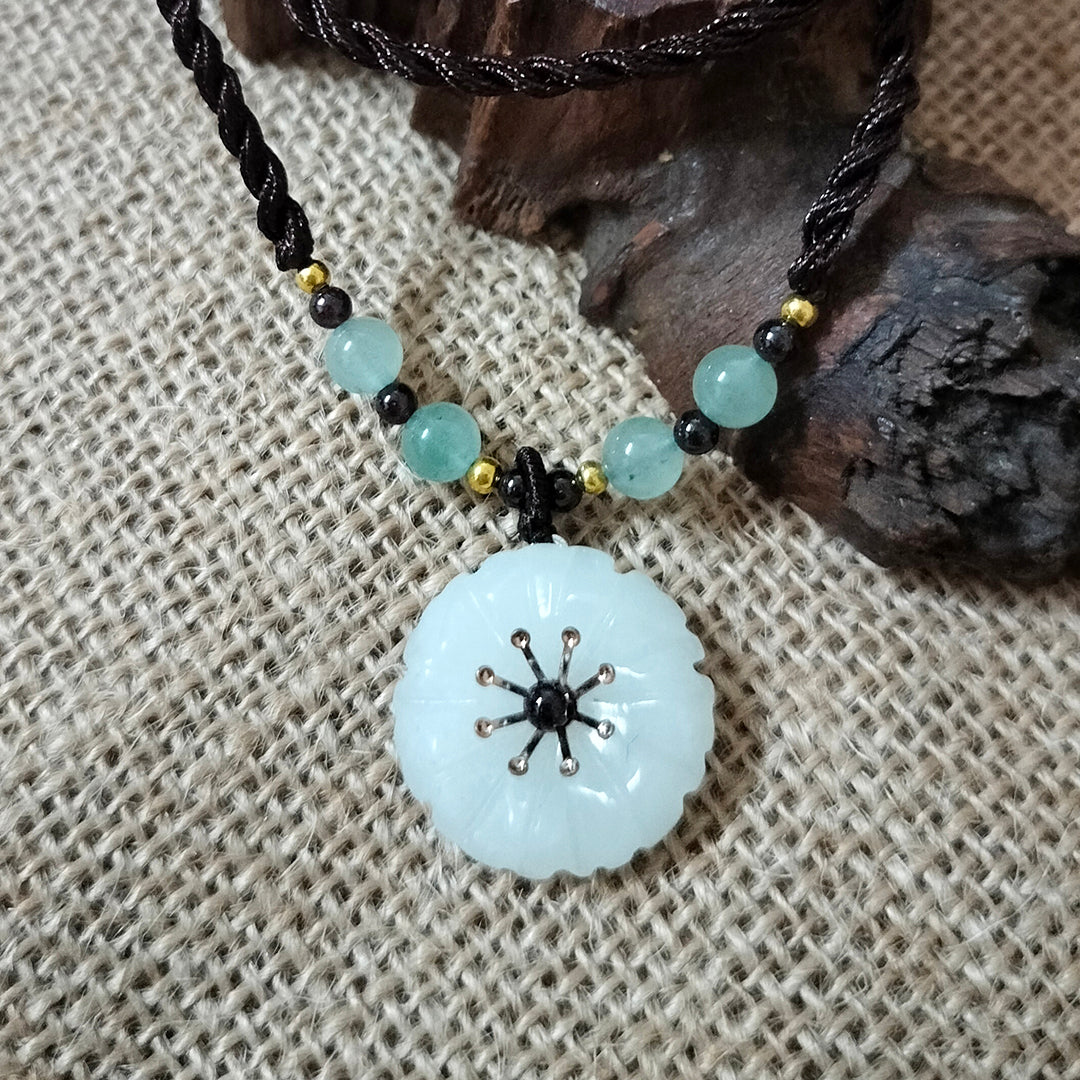 Ethnic Style Xiuyu Jade Floral Pendant Necklace