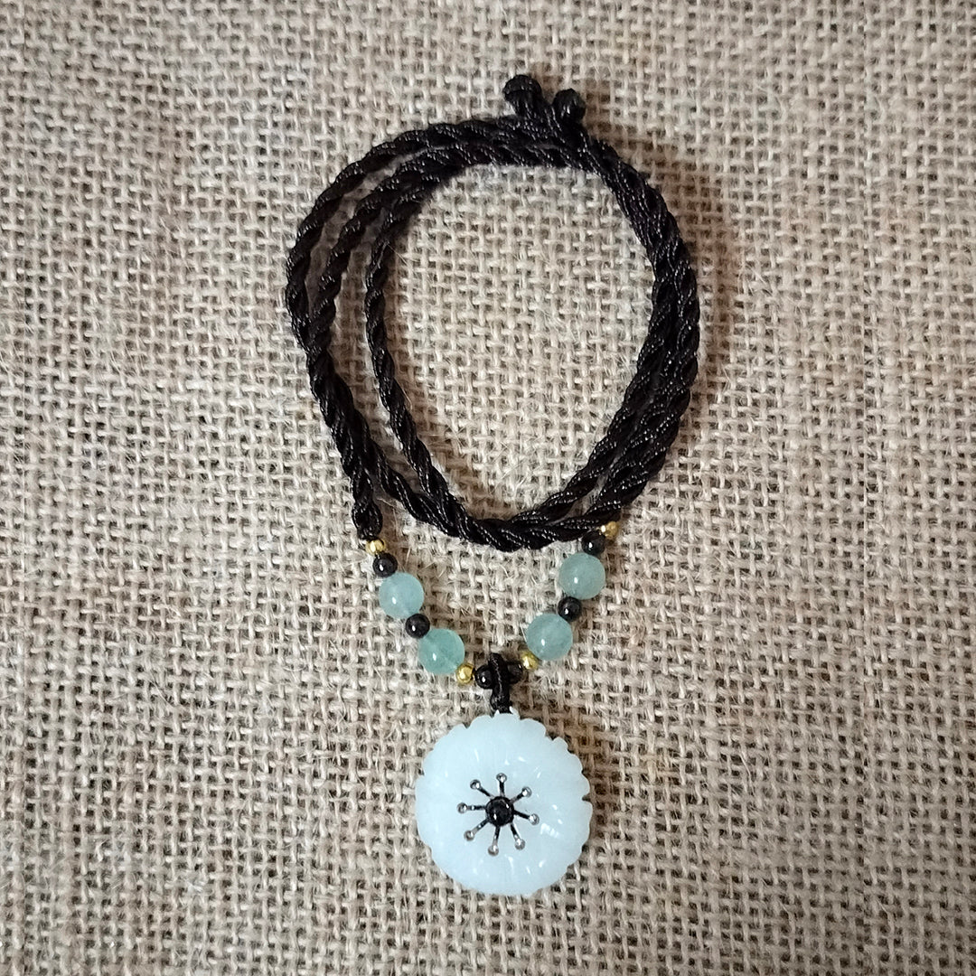 Ethnic Style Xiuyu Jade Floral Pendant Necklace