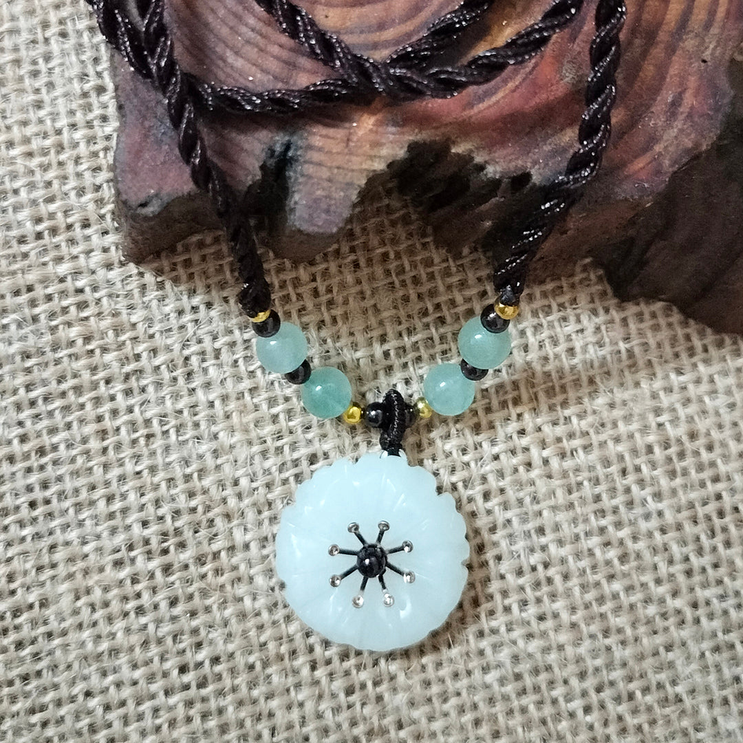 Ethnic Style Xiuyu Jade Floral Pendant Necklace