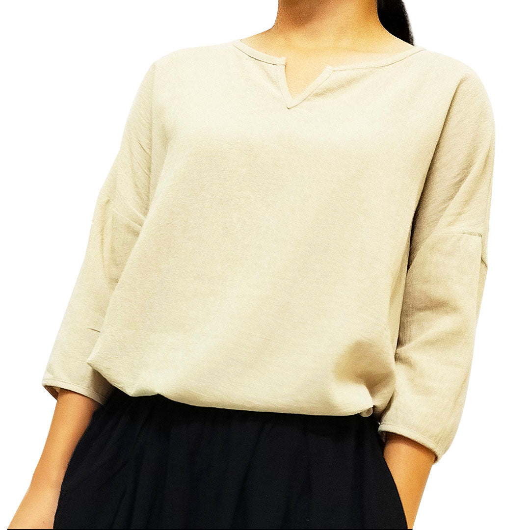 Mid-sleeved loose top