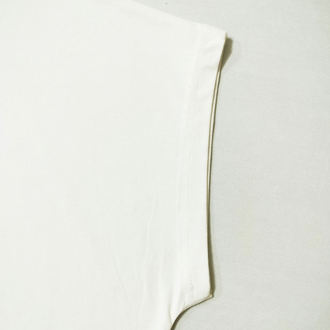 Artistic New Vintage Women's Wear: A Refreshing and Retro Batwing T-Shirt, Combining Style with Breathable Comfort