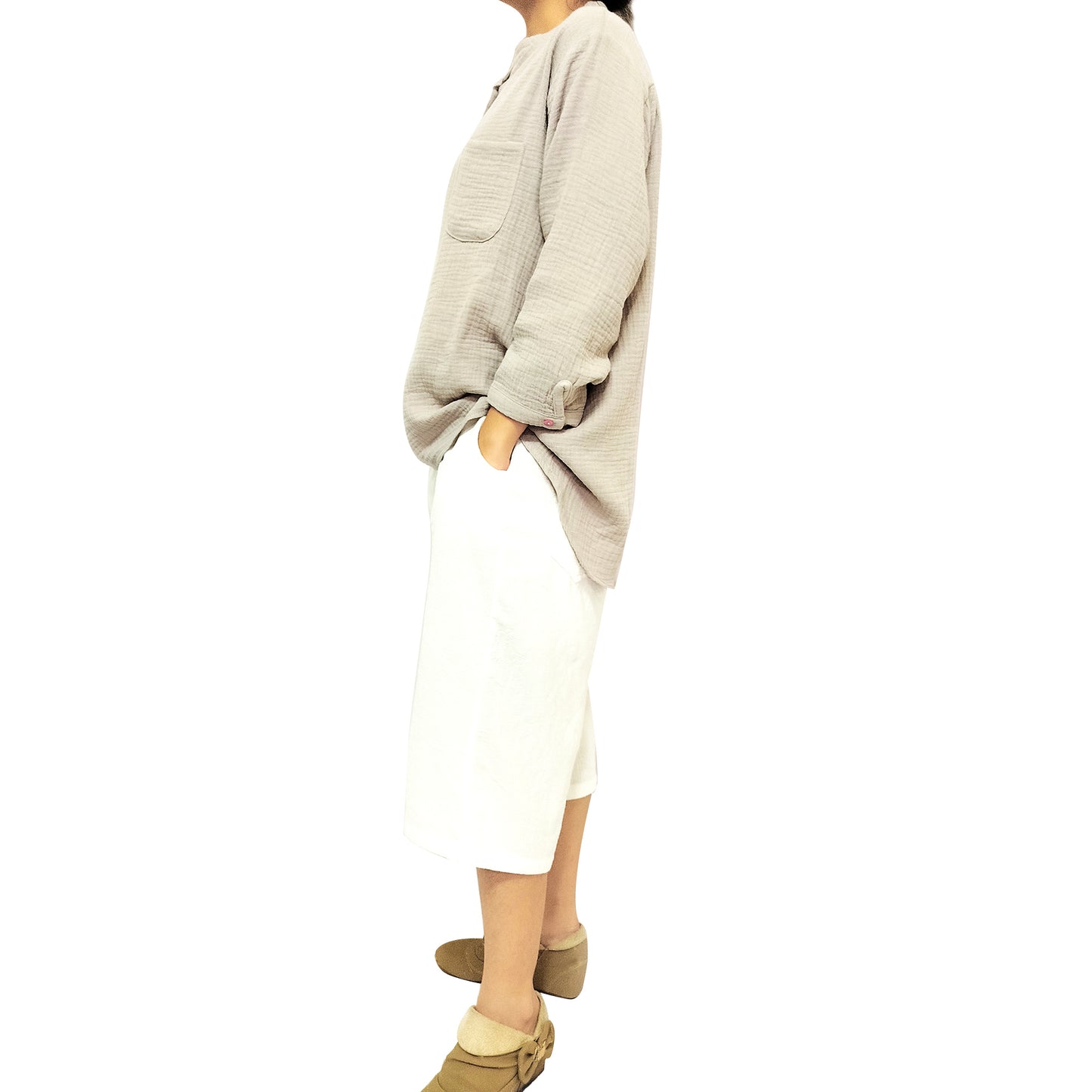 New in Cotton Linen: Vintage Chic Sand-Washed Straight-Leg Capris for a Slimming Effect