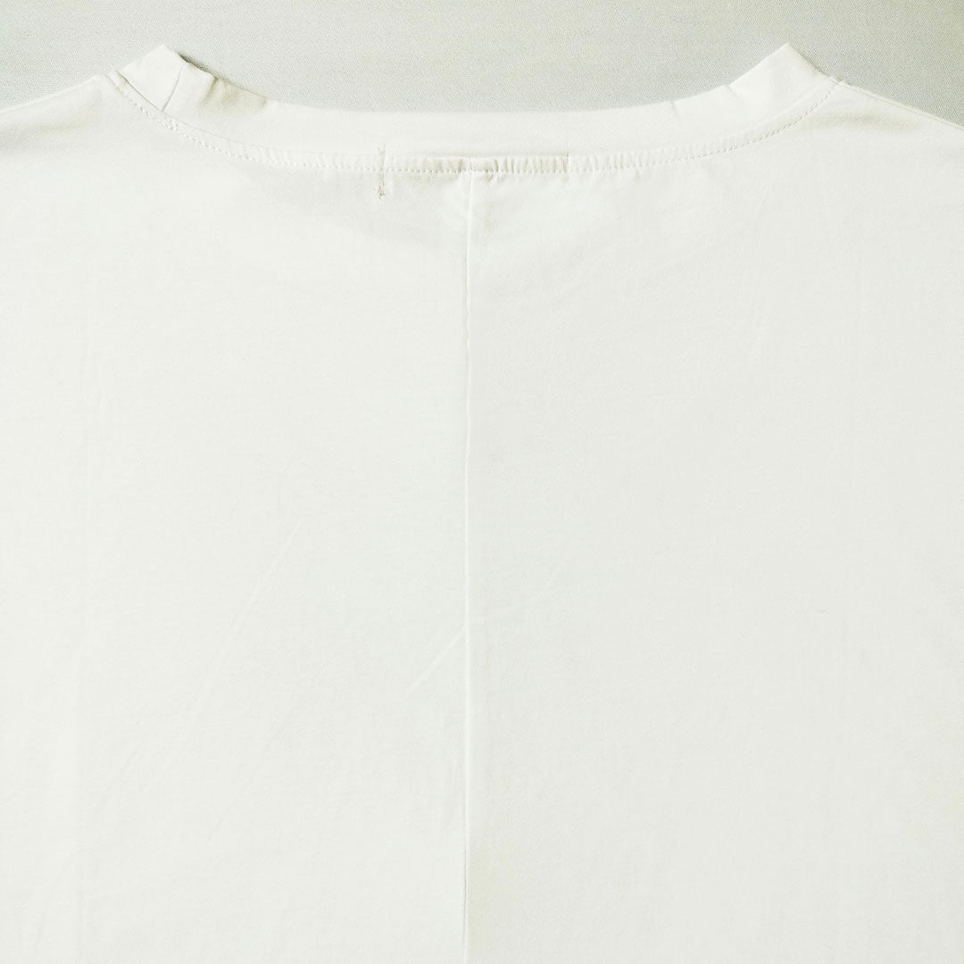 Artistic New Vintage Women's Wear: A Refreshing and Retro Batwing T-Shirt, Combining Style with Breathable Comfort