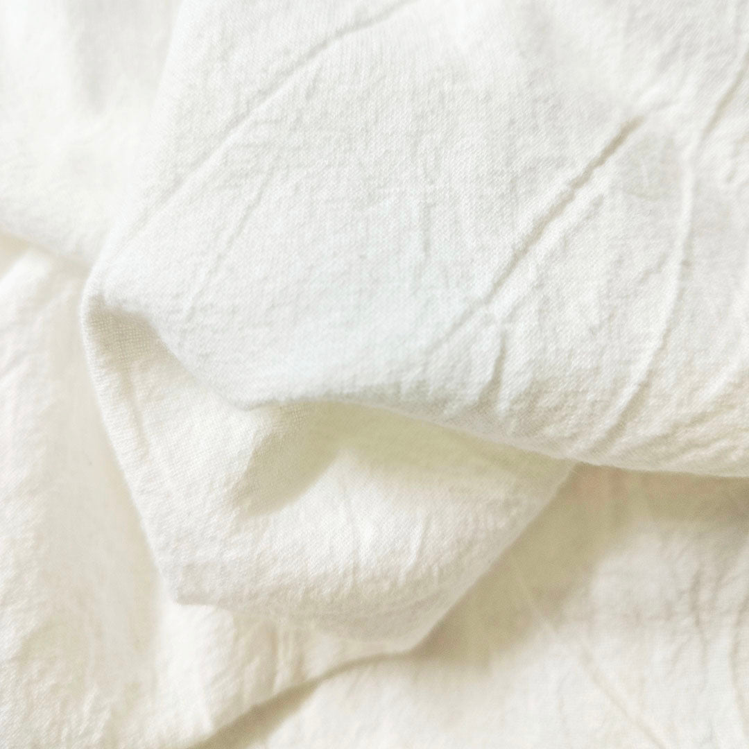 New in Cotton Linen: Vintage Chic Sand-Washed Straight-Leg Capris for a Slimming Effect