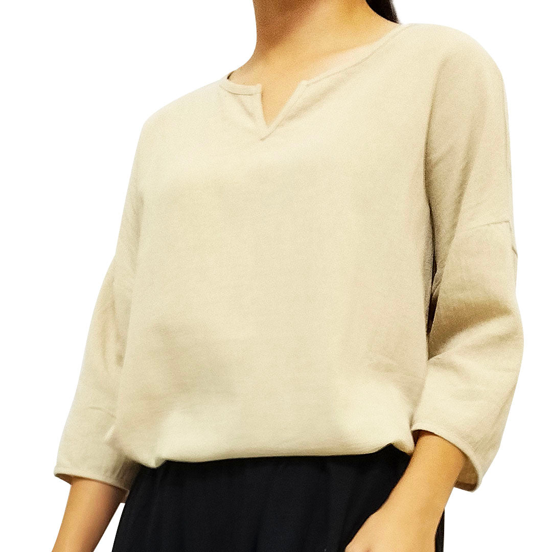 Mid-sleeved loose top