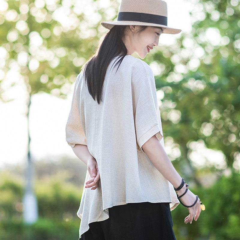 2025 Summer Artistic Linen Batwing Sleeve T-Shirt for Women with Irregular Design