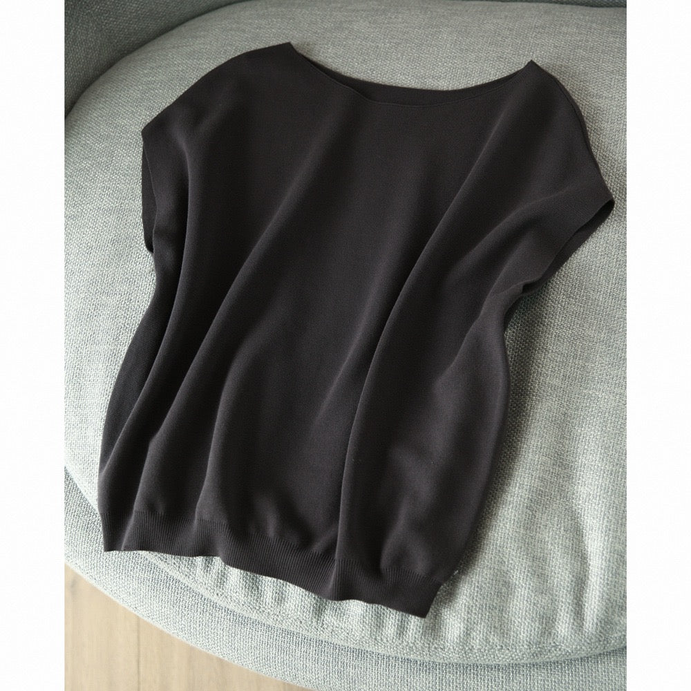 2025 New Loose Fit Women’s T-Shirt: Korean Style Batwing Sleeve Knit Top