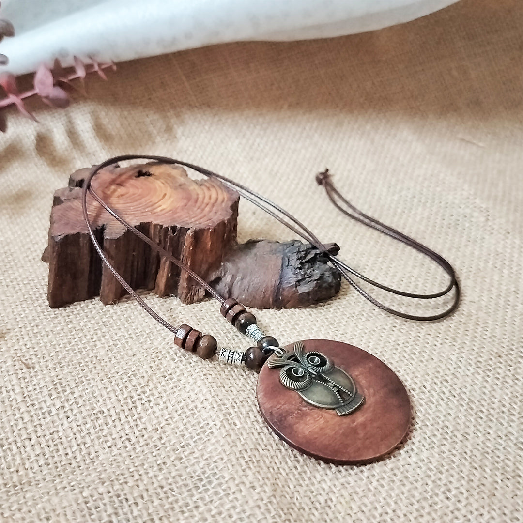 Vintage Ethnic Style Beaded Wooden Hollow Pendant Necklace (Owl)