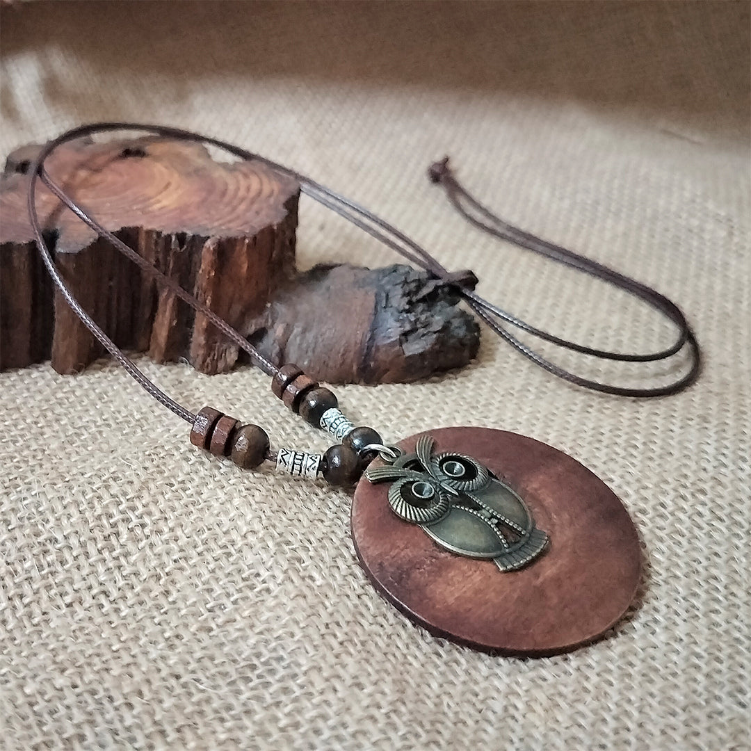 Vintage Ethnic Style Beaded Wooden Hollow Pendant Necklace (Owl)