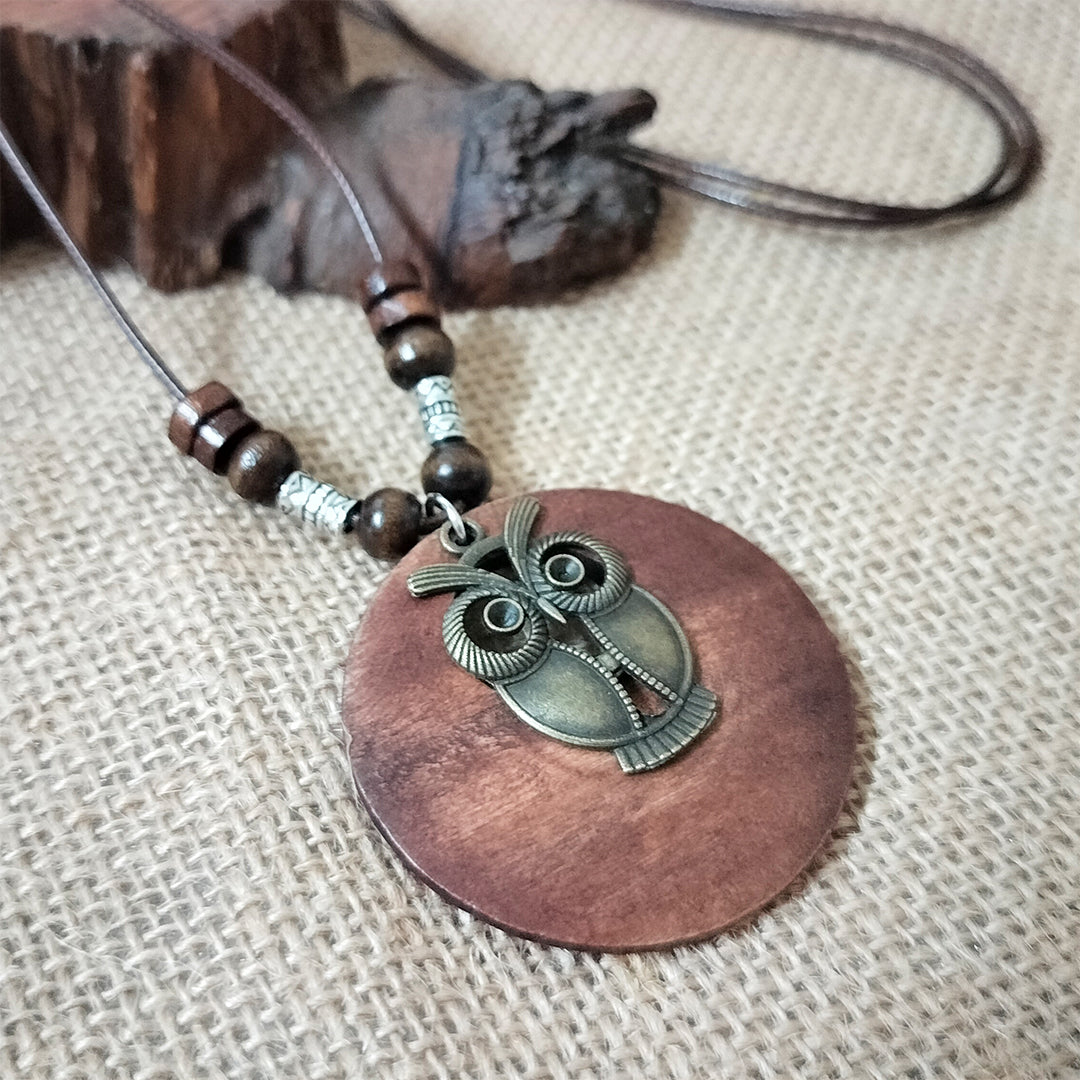 Vintage Ethnic Style Beaded Wooden Hollow Pendant Necklace (Owl)