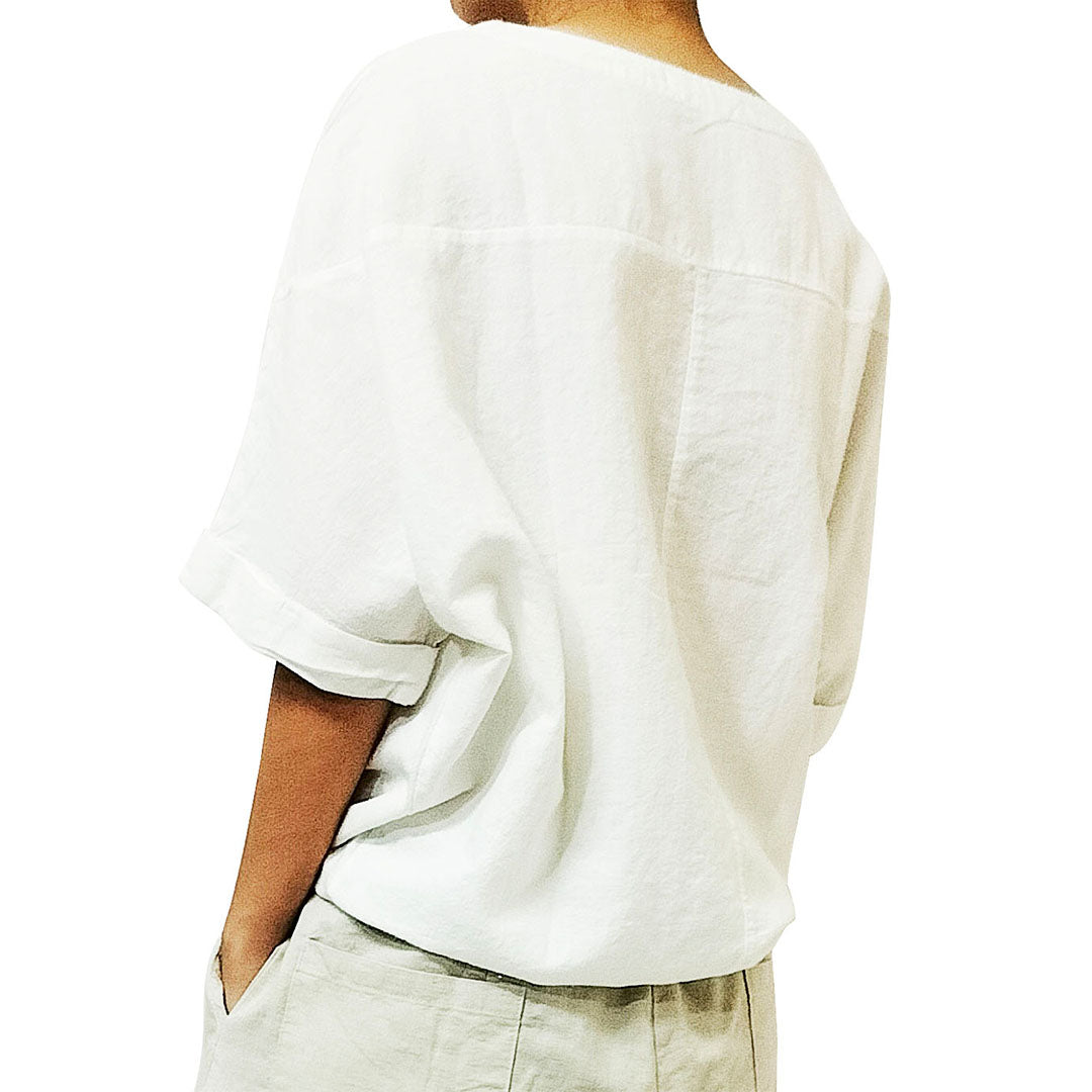 2025 new cotton-linen women's clothing, artistic retro loose-fit thin sand-washed round-neck spliced short-sleeve top.